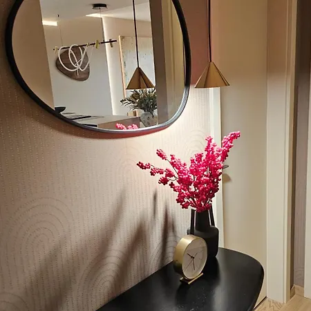 Castle-side Luxury On Danube River Bank,free Parking * براتسيلافا