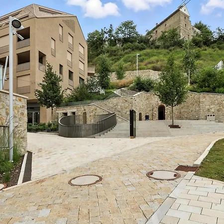 شقة Castle-side Luxury On Danube River Bank,free Parking *