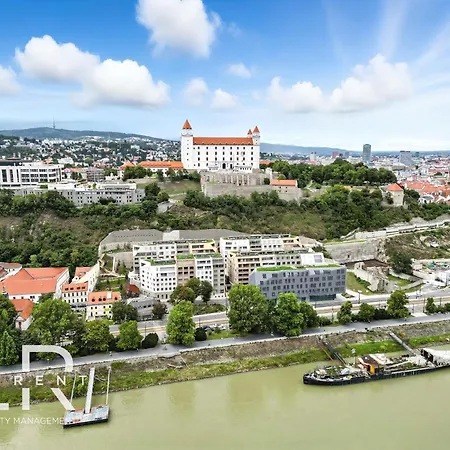 Castle-side Luxury On Danube River Bank,free Parking * Pressburg